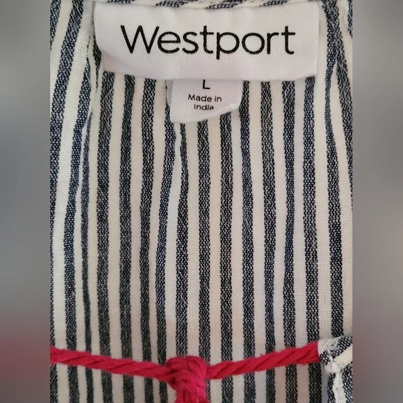 🌺Westport Navy Blue & White Striped Top - Picture 8 of 9